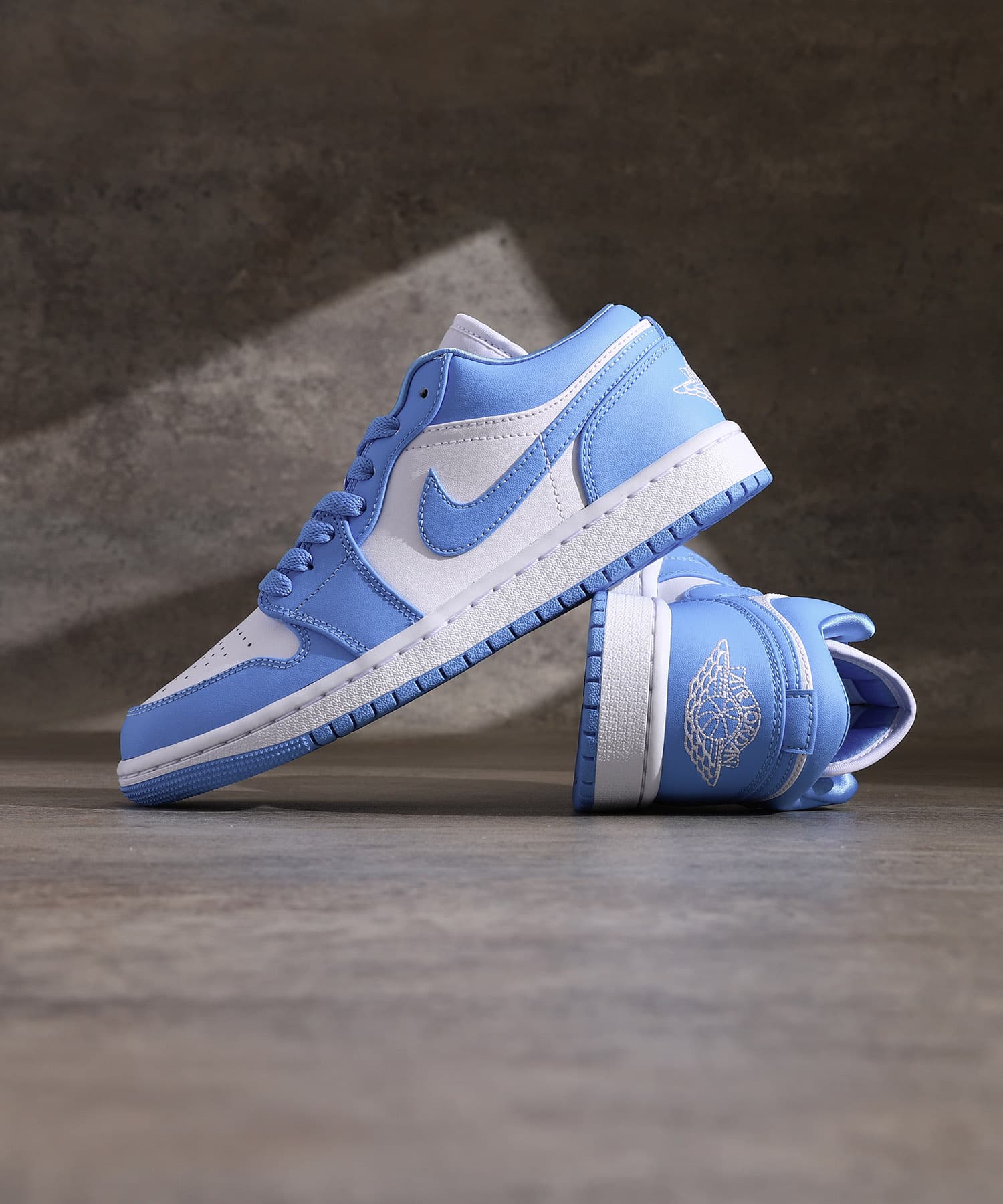 Wmns Air Jordan 1 Low - AO9944-441