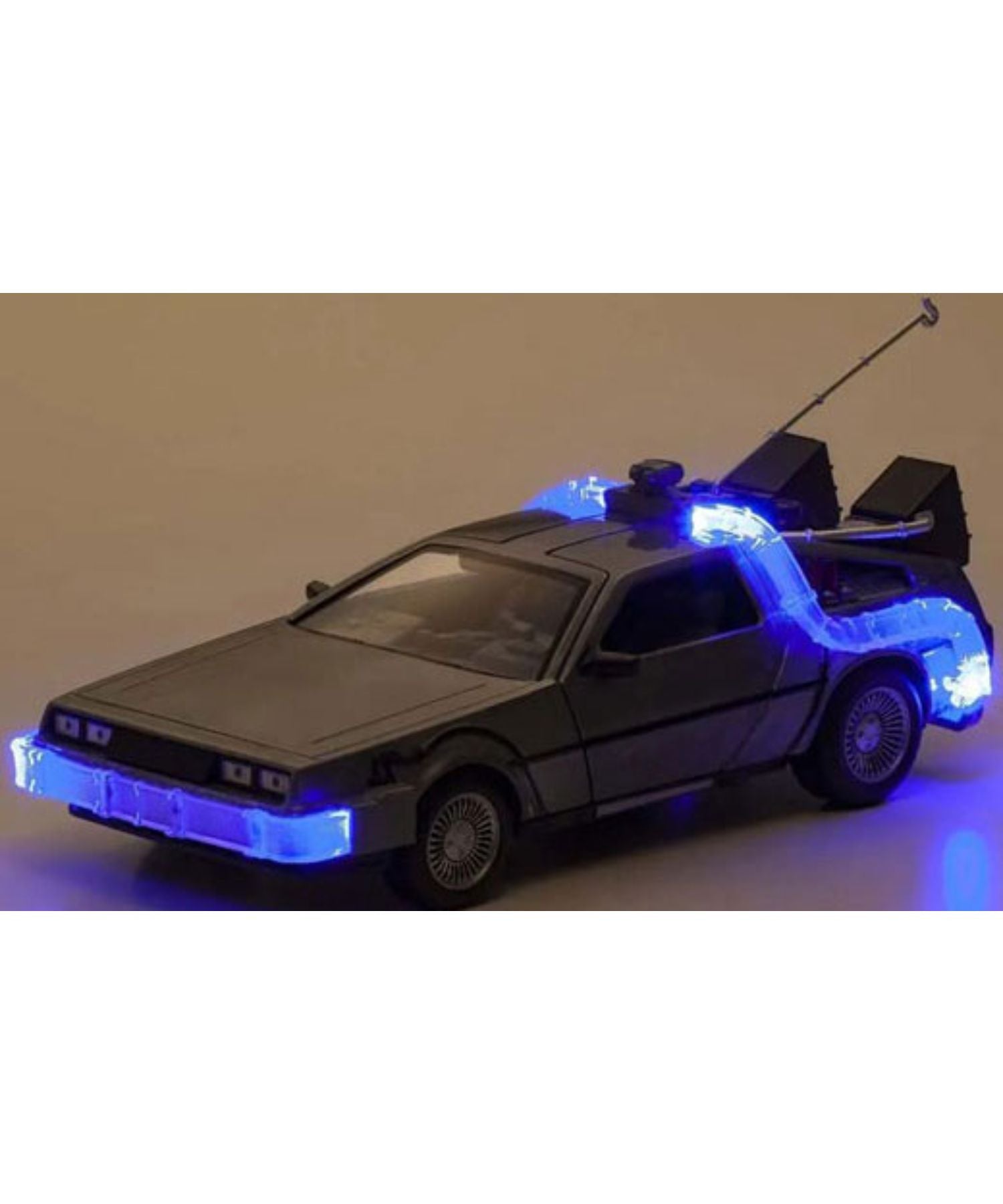1/24 バック・トゥ・ザ・フューチャー パート I タイムマシーン(デロリアン) 点灯ギミック付