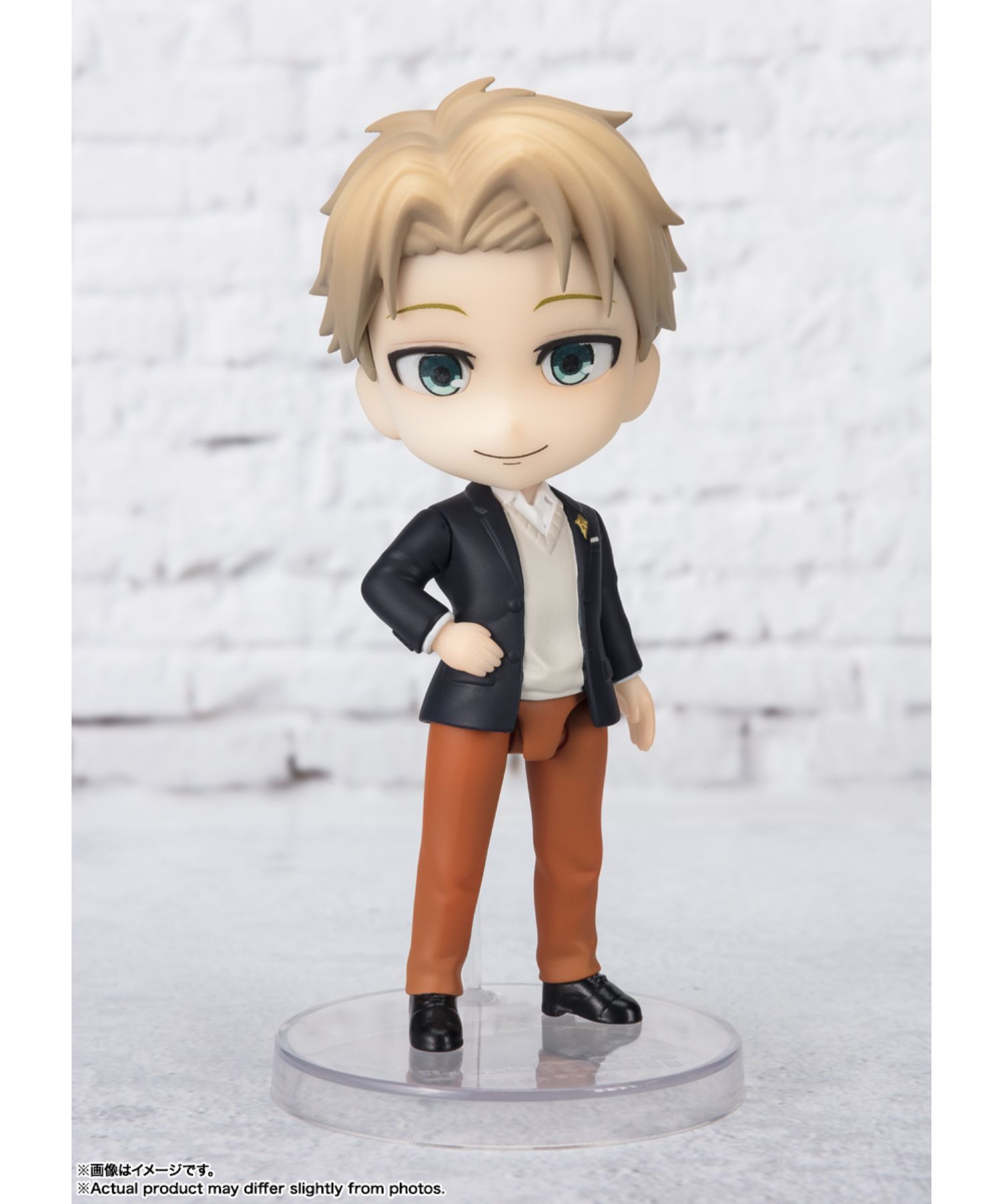 Figuarts Mini ロイド・フォージャー -おでけけこーで-