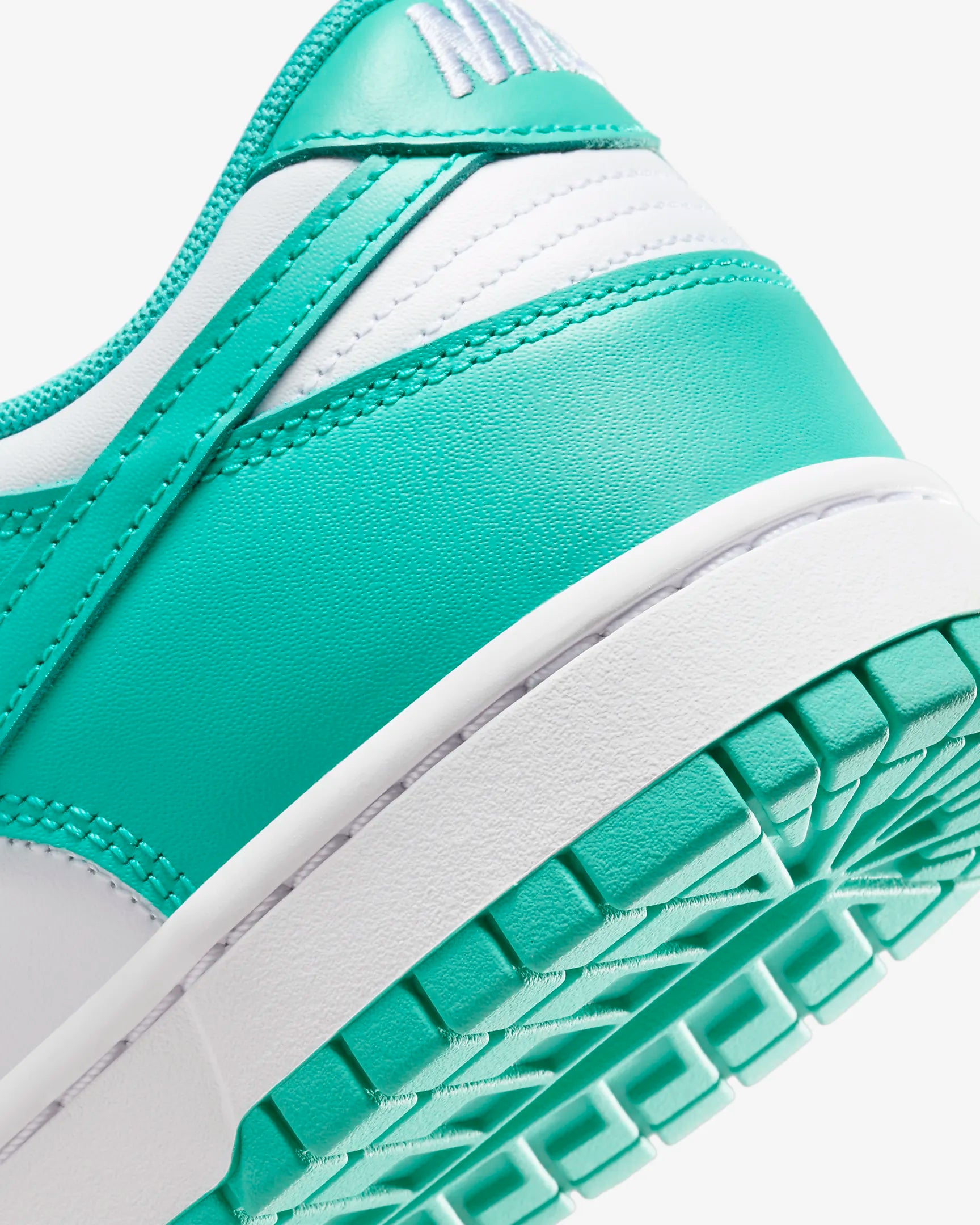Nike Dunk Low Retro Bttys