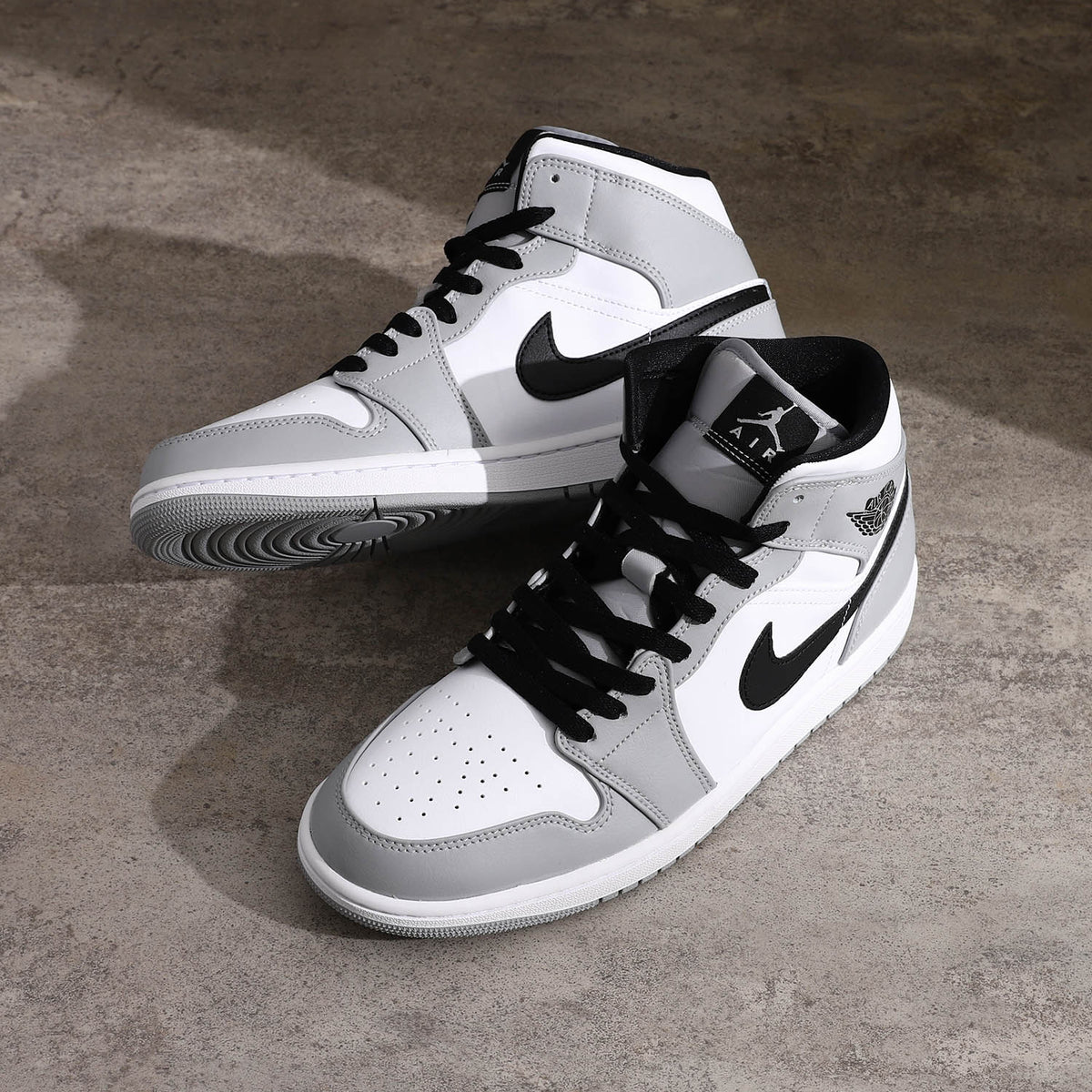 Air Jordan 1 Mid - 554724-092