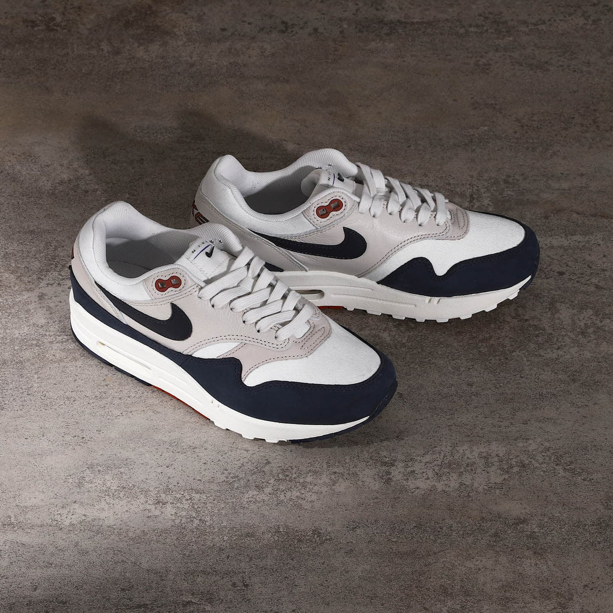 Nike Wmns Air Max 1 Lx - FD2370-110