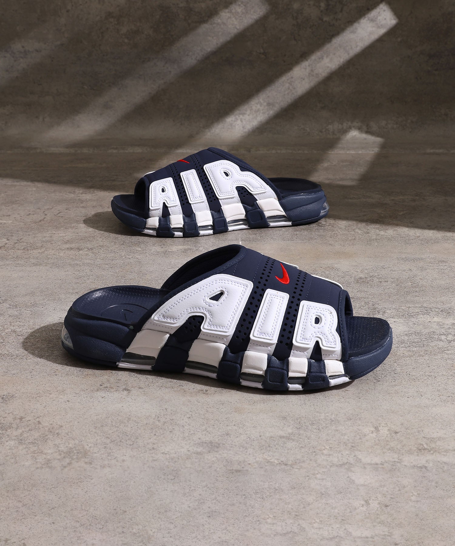 Nike Air More Uptempo Slide - FQ8699-400