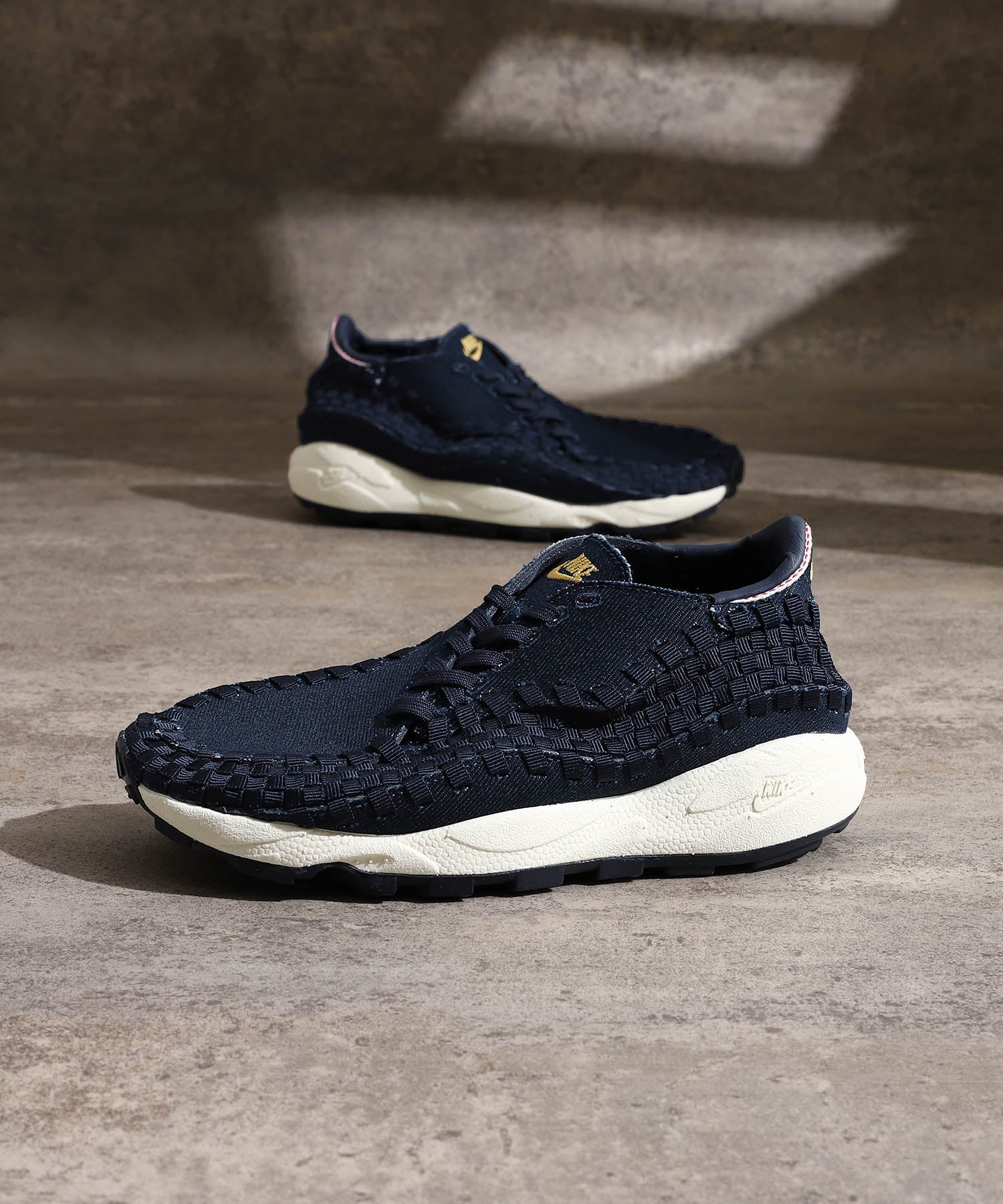 Nike Wmns Air Footscape Woven - HF1759-400
