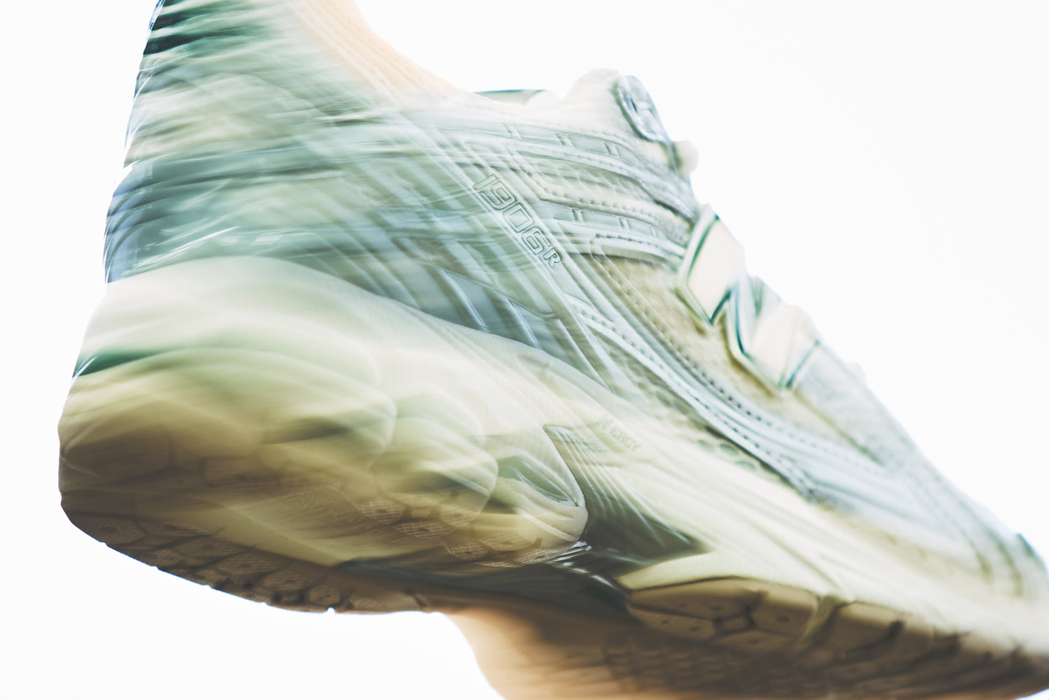 NEW BALANCE M1906REE