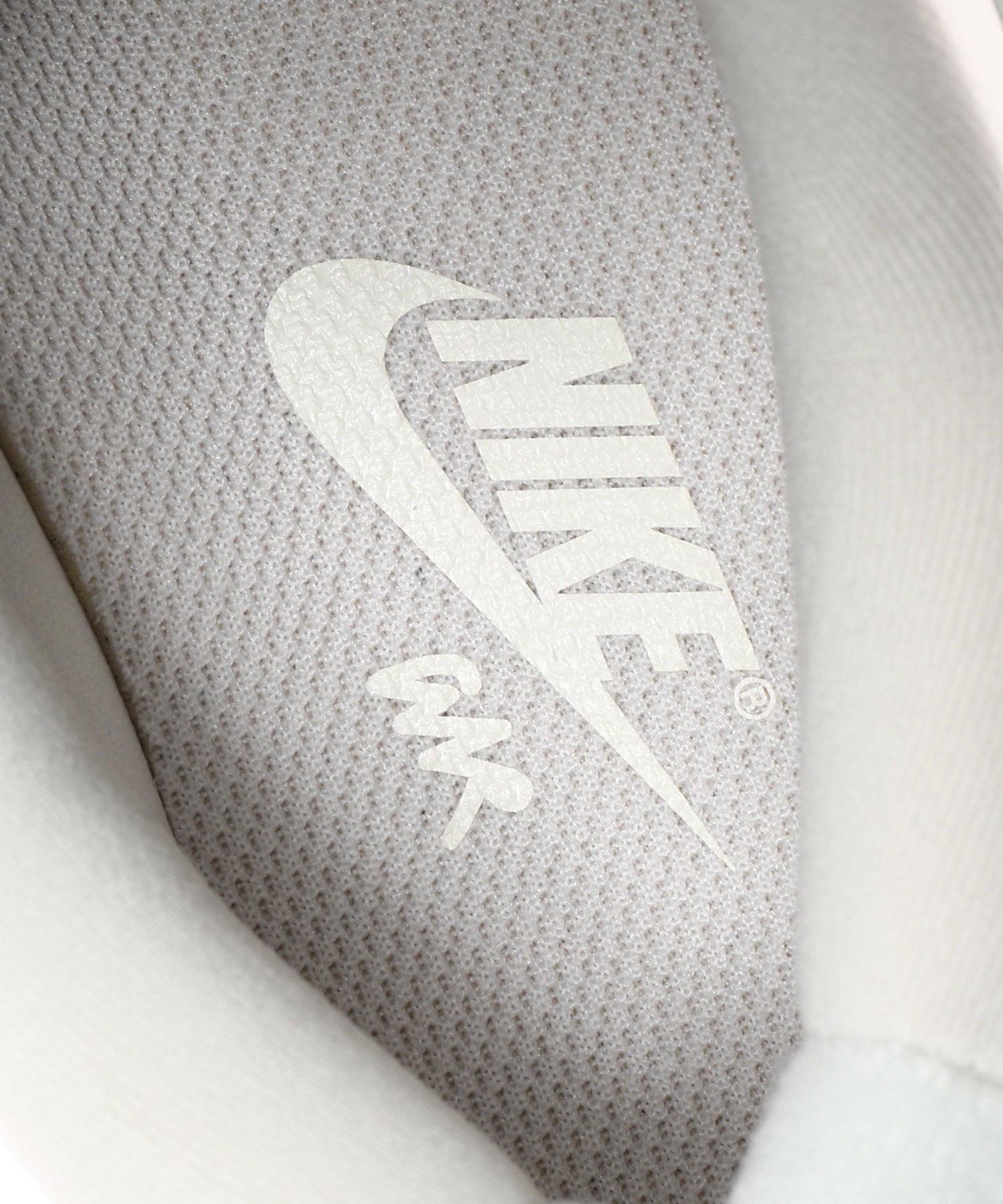 Nike Wmns Air Max 90 Futura