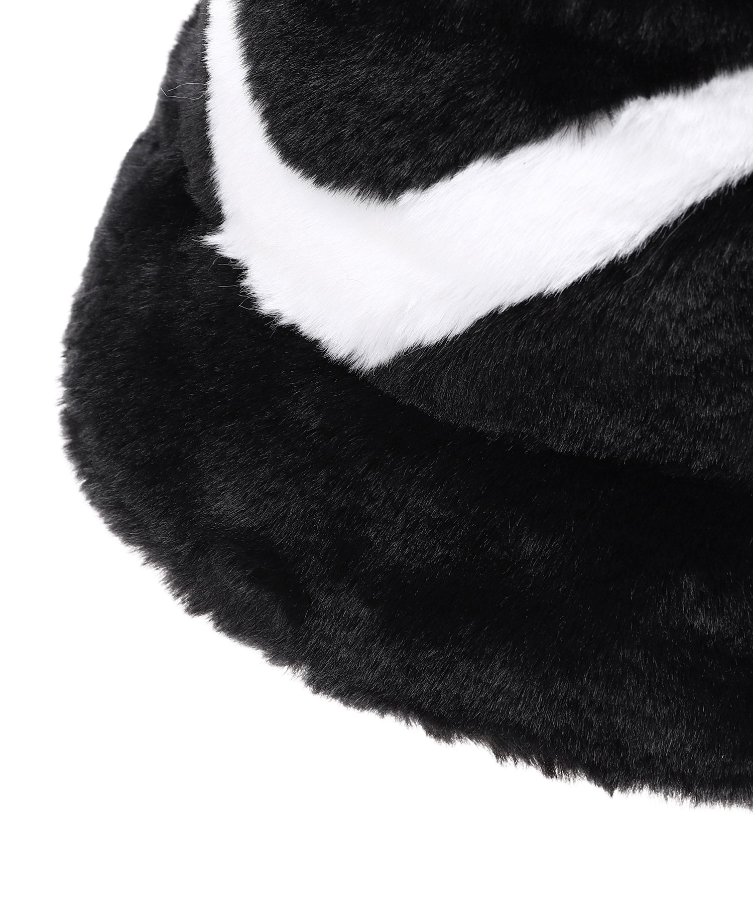 Nike Apex Faux Fur Swoosh Bucket Hat