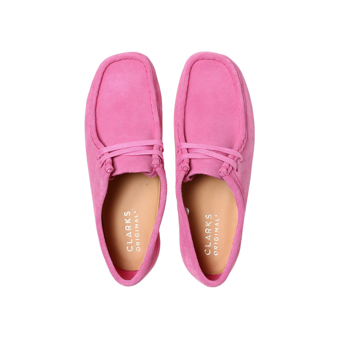 Clarks Wallabee. Pink Suede